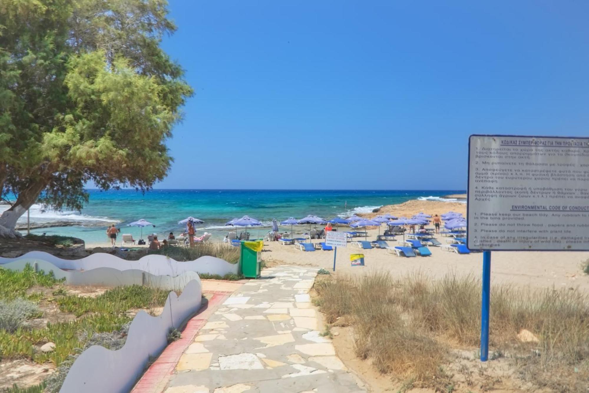 Beachfront Luxury Villa Idania Айя-Напа Экстерьер фото