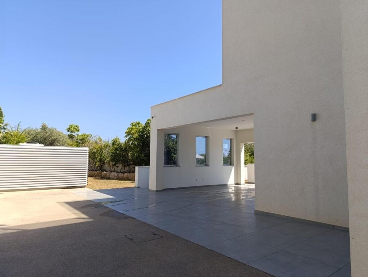 Beachfront Luxury Villa Idania Айя-Напа Экстерьер фото